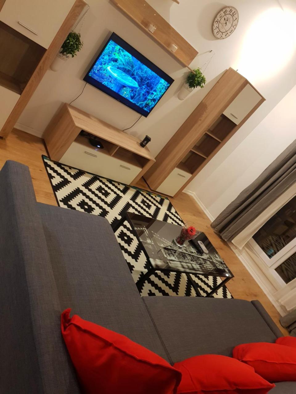 Modern Apartment With Pool In North Bucharest Cretuleasca Buitenkant foto